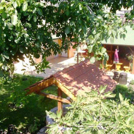 Guest House Jumbo Aheloi Exterior foto