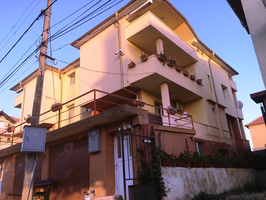 Guest House Jumbo Aheloi Exterior foto